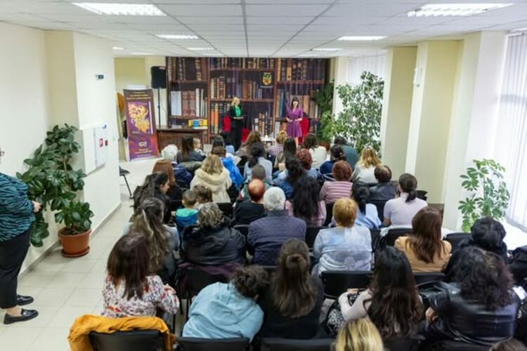 Виктория Бешлийска срещна десетки радомирци в навечерието на празника на града