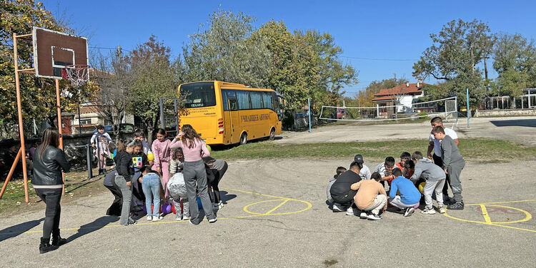 „Кът на успеха“ бе открит в ОУ „Св. св. Кирил и Методий“ в Конуш