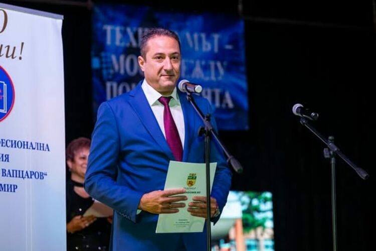 100 години Техническа професионална гимназия „Никола Йонков Вапцаров“