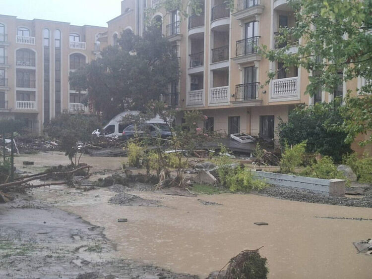 Открити са още 48 застроени речни корита