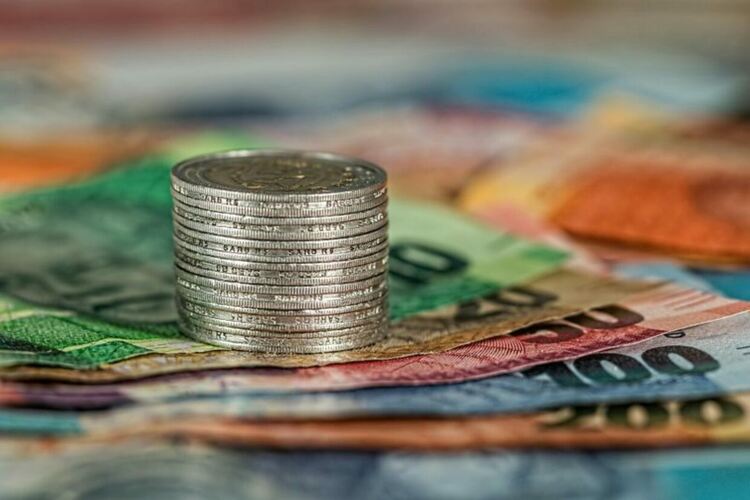 На годишна база депозитите са нараснали с 13,18%.