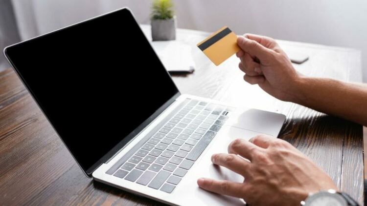 До 31 октомври се подават декларациите за доходи за третото тримесечие на 2025, напомнят от НАП