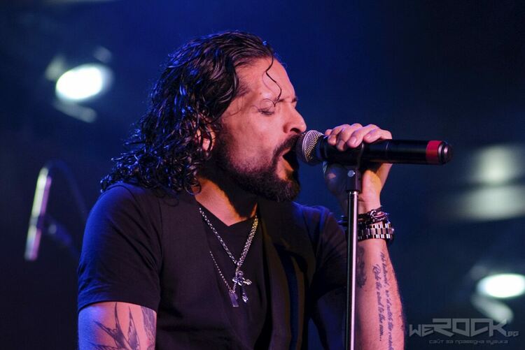 Днес излиза новият албум на Ronnie Romero „Backbone“, чуйте го