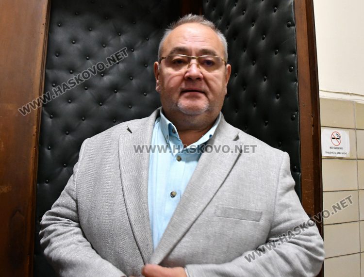 адвокат Антон Попов