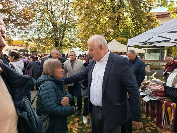 23-ият Празник на Смилянския фасул събра хиляди гости и туристи