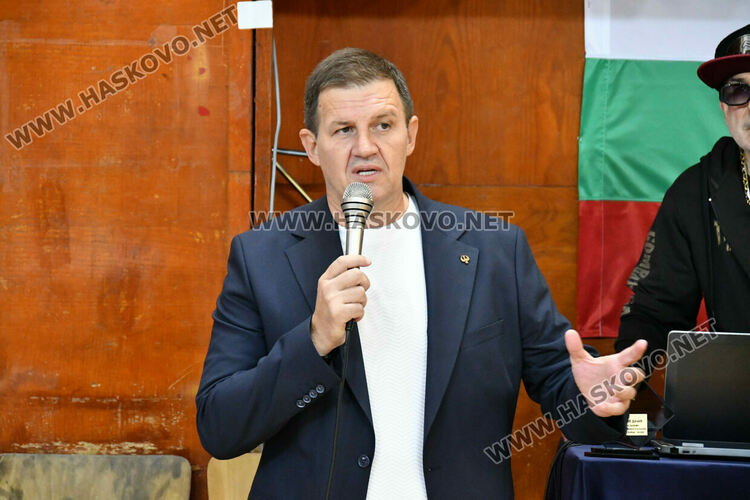 Откриха Международния турнир по борба Купа „Хасково“