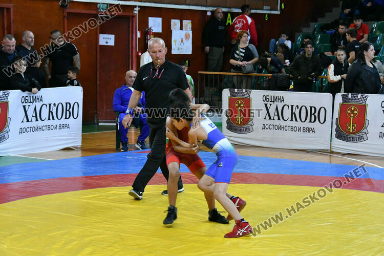 Откриха Международния турнир по борба Купа „Хасково“