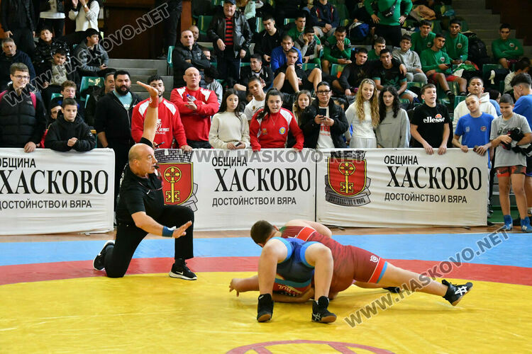 Откриха Международния турнир по борба Купа „Хасково“
