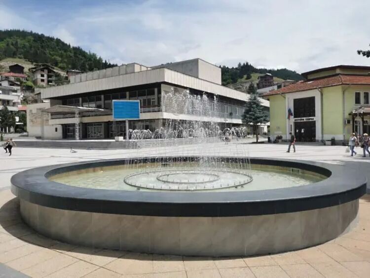 Девин събира юристи от цялата страна за семинар и празничен концерт