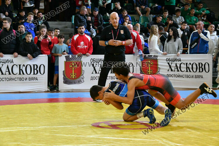 Откриха Международния турнир по борба Купа „Хасково“