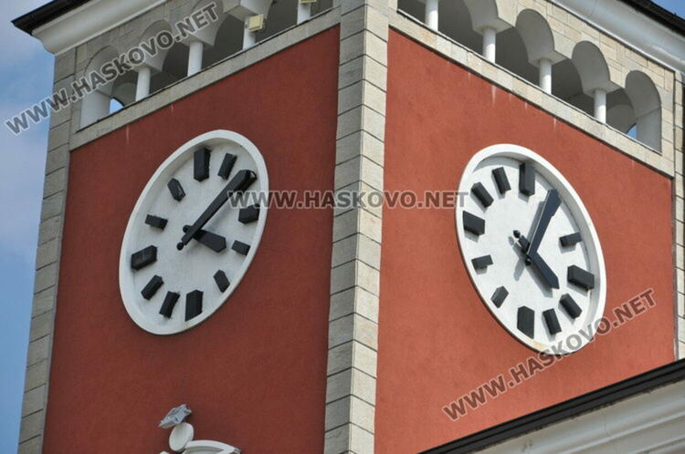 Връщаме часовниците един час назад