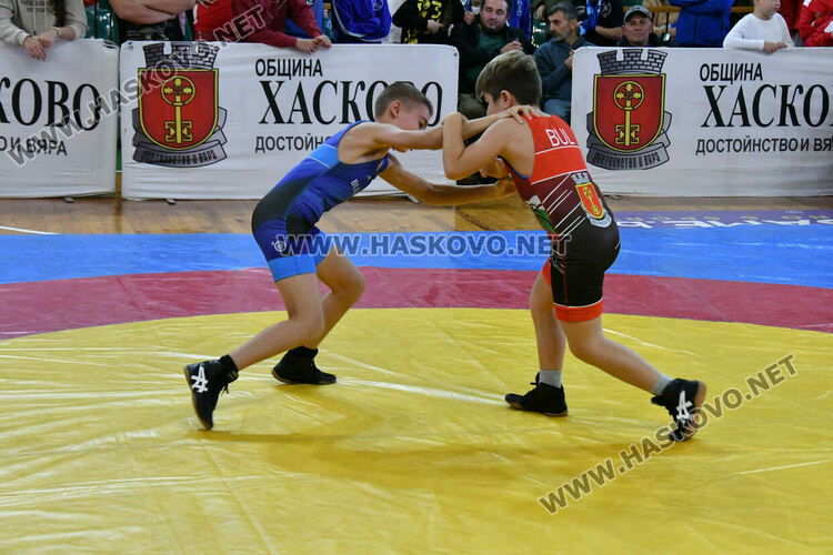 Откриха Международния турнир по борба Купа „Хасково“