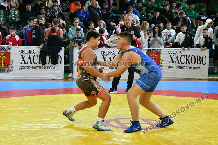 Откриха Международния турнир по борба Купа „Хасково“