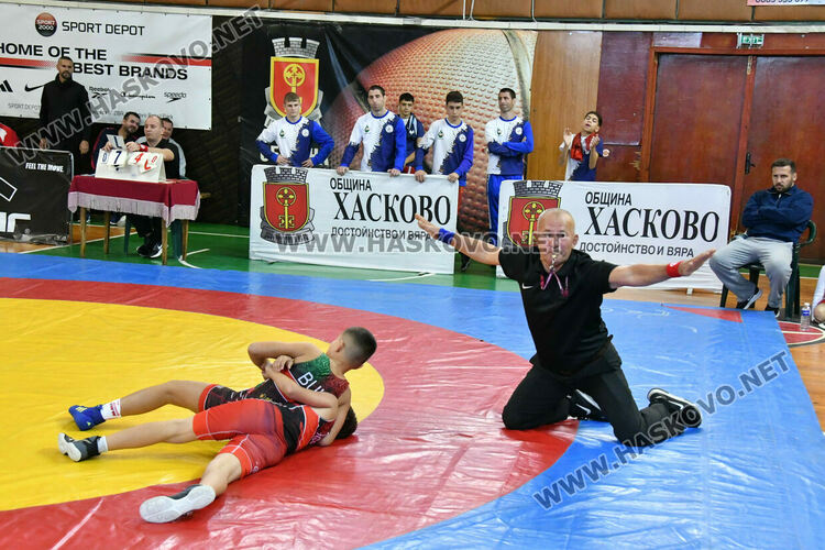 Откриха Международния турнир по борба Купа „Хасково“