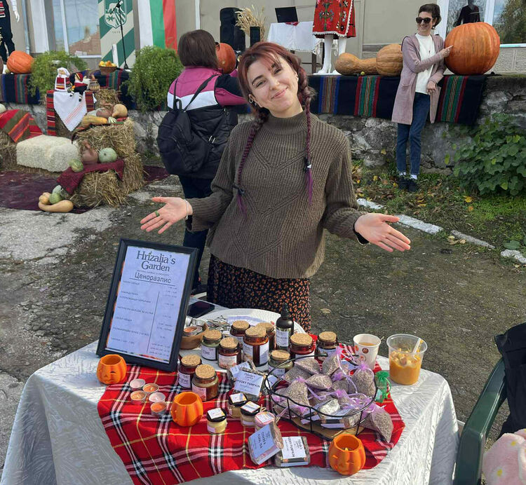 Конкурси и дегустация на Празника на  тиквата в село Долно Белево
