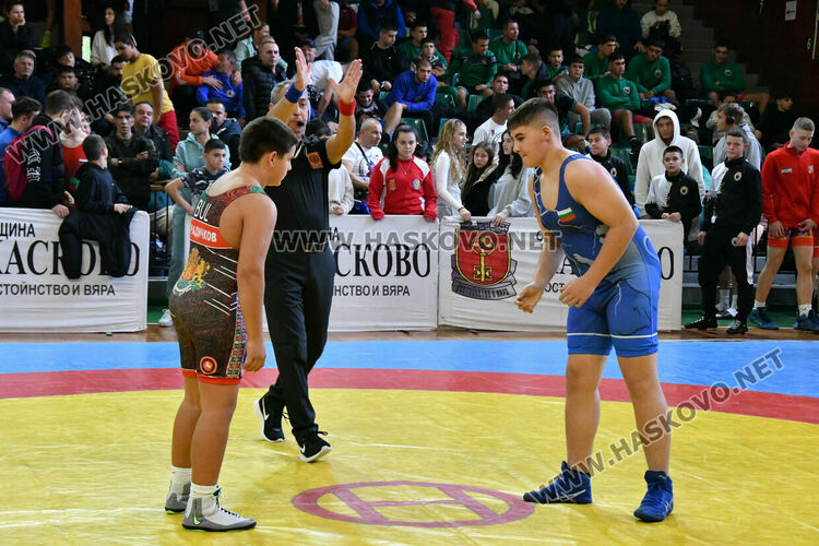 Откриха Международния турнир по борба Купа „Хасково“