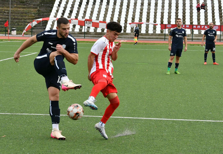 Нажежени страсти и без победител в дербито между “Хасково” и “Харманли”