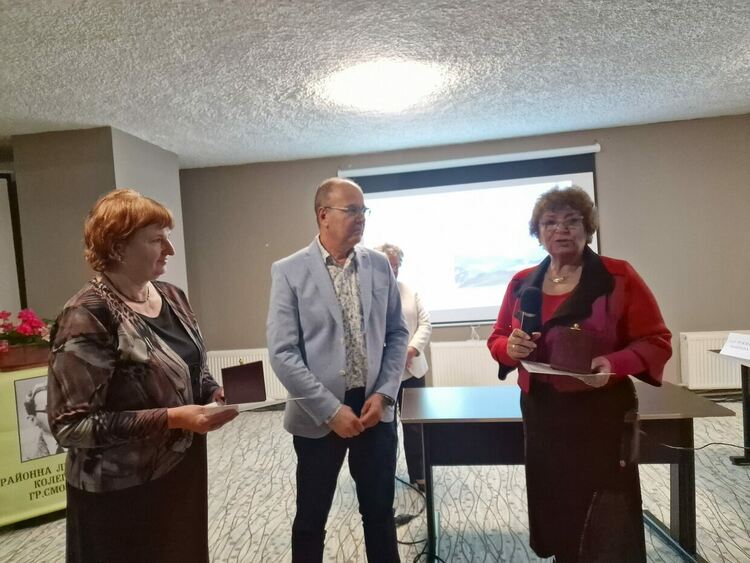 Районната лекарска колегия в Смолян връчи приза „Лекар на годината“ на д-р Петър Беров