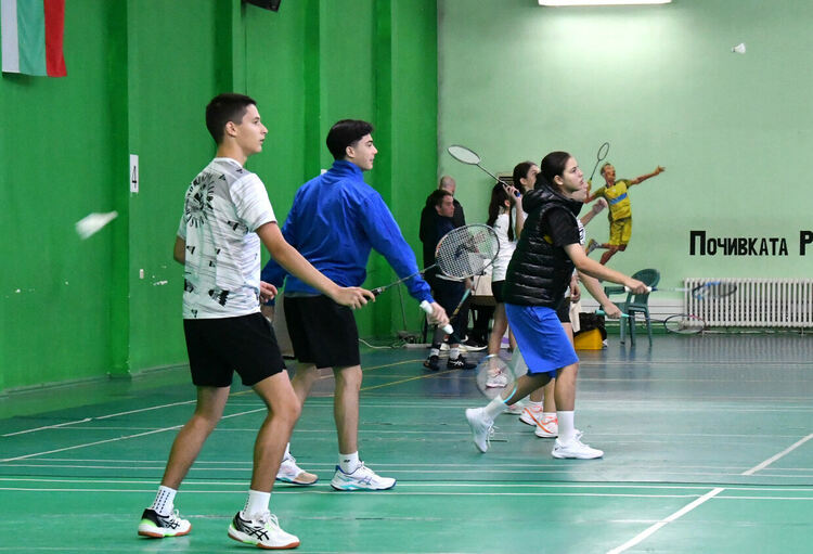 Продължават финалите по бадминтон в Хасково