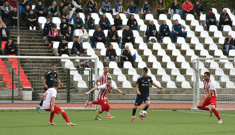 Нажежени страсти и без победител в дербито между “Хасково” и “Харманли”