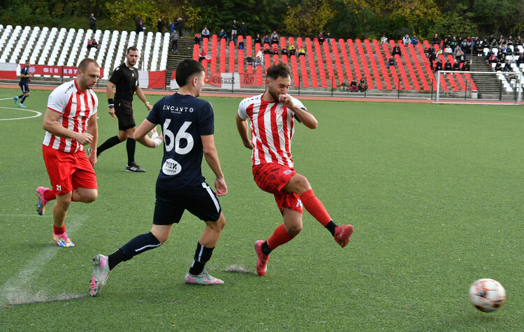 Нажежени страсти и без победител в дербито между “Хасково” и “Харманли”