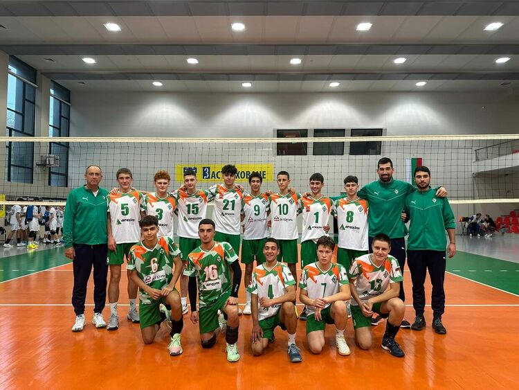 Момчетата на „Родопа“ с убедителна победа и драматична загуба в регионалното първенствопо волейбол 