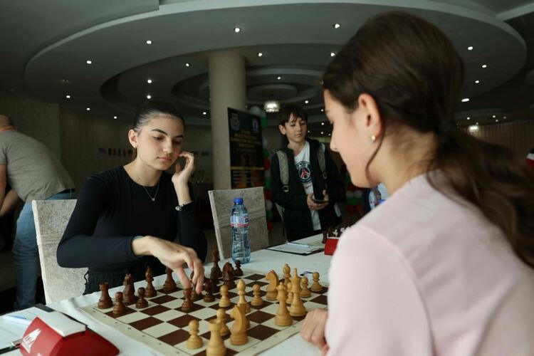 Състезатели от 12 държави се включиха в Първия международен шахматен фестивал в Кърджали