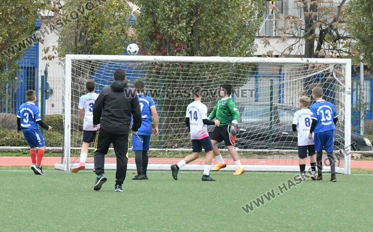 Ударно начало на ученическите игри по футбол