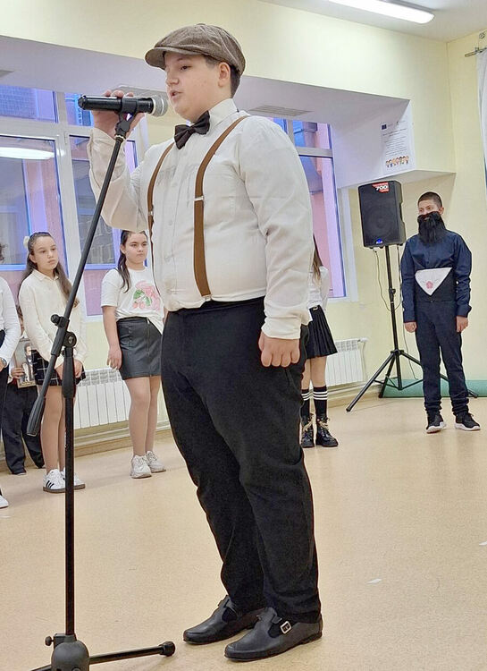 Ученици и деца от Хасково отбелязаха Деня на народните будители по неповторим начин