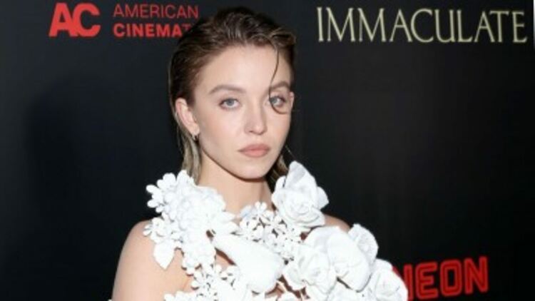 Сидни Суини за натиска в Холивуд: Казваха ми да си сложа ботокс, иначе няма да успея