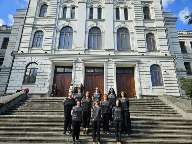 Диплом и почетен плакет за „Орфей+" от хоров фестивал в Грузия и покана за гостуване в Москва