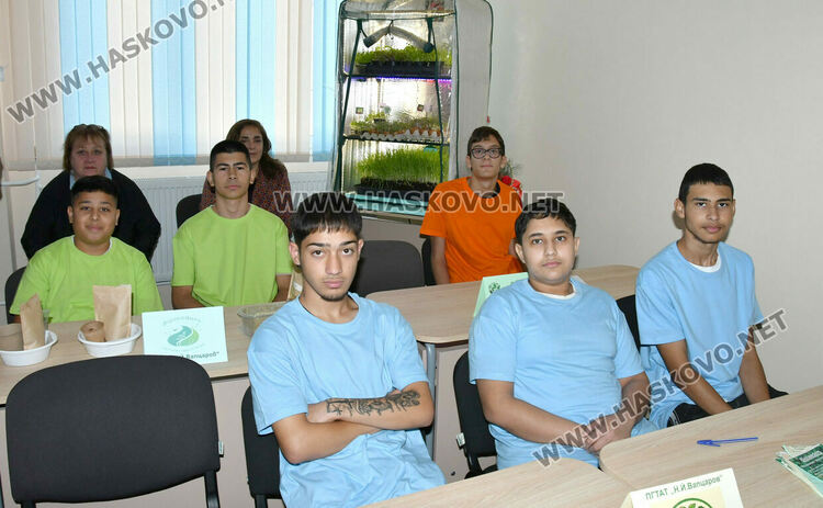 ПГТАТ „Н. Й. Вапцаров“ – Хасково: Иновативни практики, европейски опит и STEM бъдеще