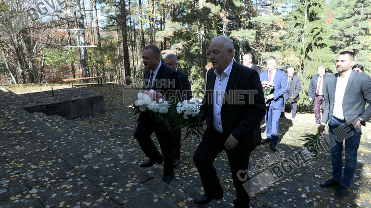 Министър Иван Иванов: "Правителството  изъпълняваме поетите ангажименти за ремонт на пътища в тези труднодостъпни райони "