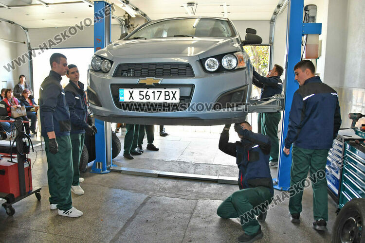 ПГТАТ „Н. Й. Вапцаров“ – Хасково: Иновативни практики, европейски опит и STEM бъдеще