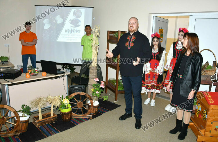 ПГТАТ „Н. Й. Вапцаров“ – Хасково: Иновативни практики, европейски опит и STEM бъдеще