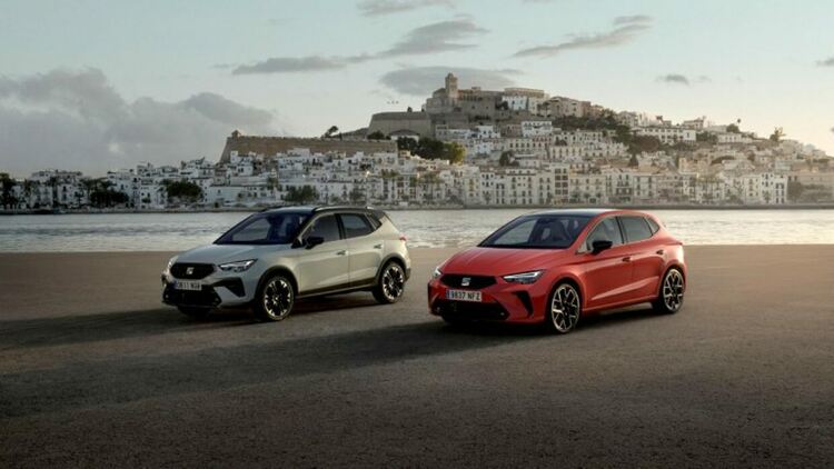 SEAT представи новите Ibiza и Arona с освежен дизайн и по-изискан интериор