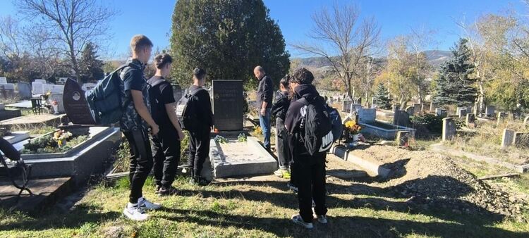 С почит към вечната Параскева Ванкова