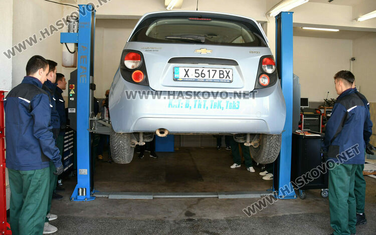 ПГТАТ „Н. Й. Вапцаров“ – Хасково: Иновативни практики, европейски опит и STEM бъдеще