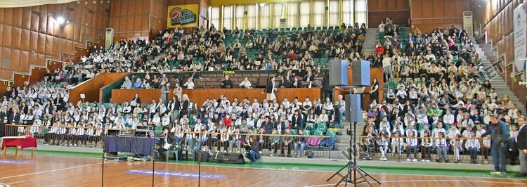 Ученици на ОУ „Христо Смирненски“ положиха клетва, честваха патронен празник и Деня на народните будители