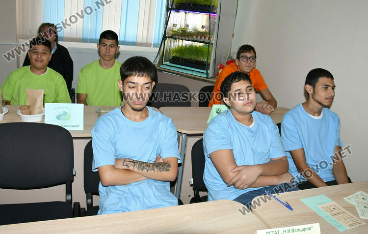 ПГТАТ „Н. Й. Вапцаров“ – Хасково: Иновативни практики, европейски опит и STEM бъдеще