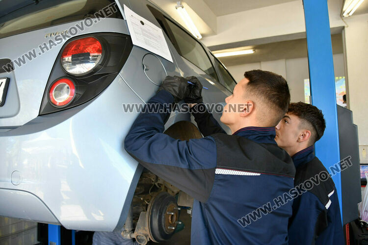 ПГТАТ „Н. Й. Вапцаров“ – Хасково: Иновативни практики, европейски опит и STEM бъдеще