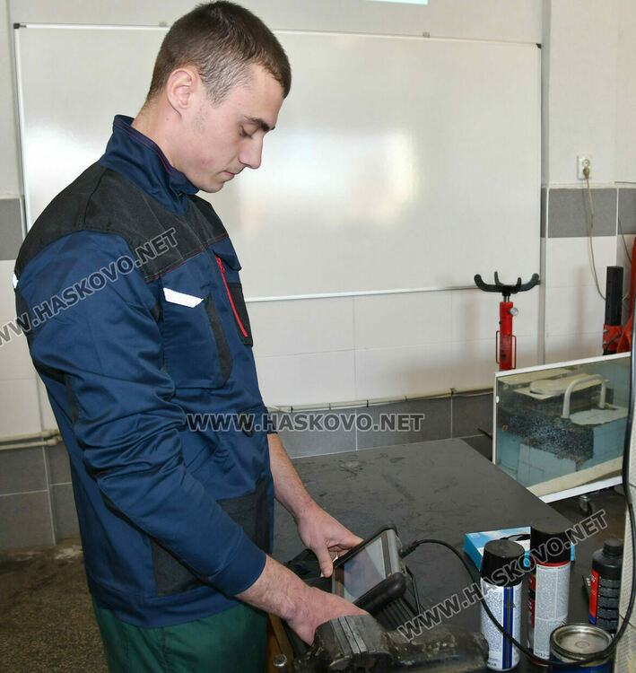 ПГТАТ „Н. Й. Вапцаров“ – Хасково: Иновативни практики, европейски опит и STEM бъдеще