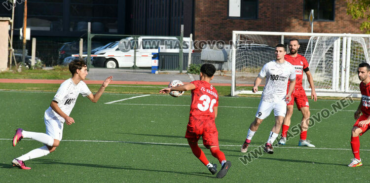 ФК „Хасково“ отказа „Раковски“ само за едно полувреме