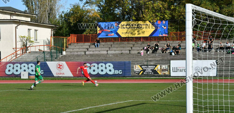 ОФК „Хасково“ мина безпроблемно през „Секирово“