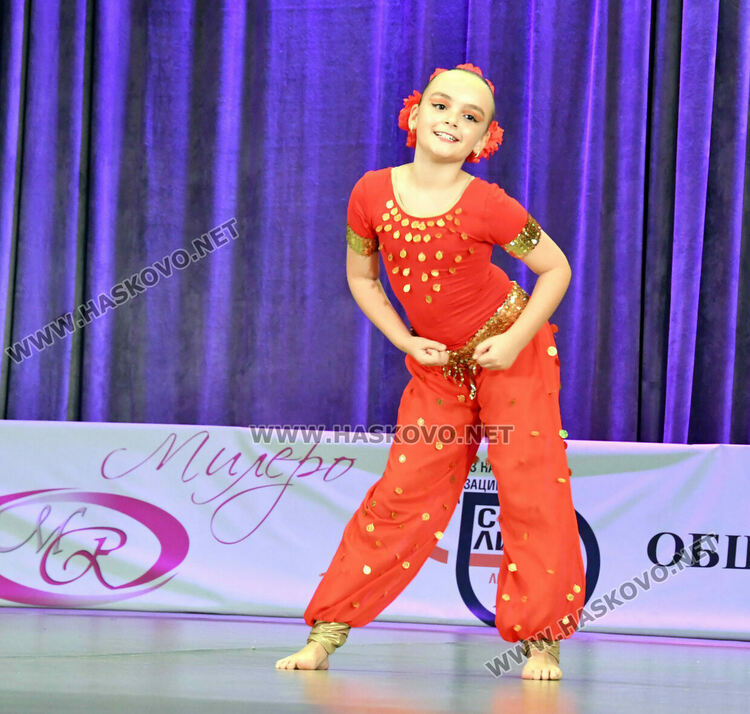 Над 500 деца показват таланти на Арт фестивала „Фантазия“ 