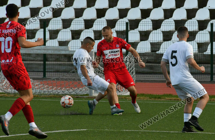 ФК „Хасково“ отказа „Раковски“ само за едно полувреме