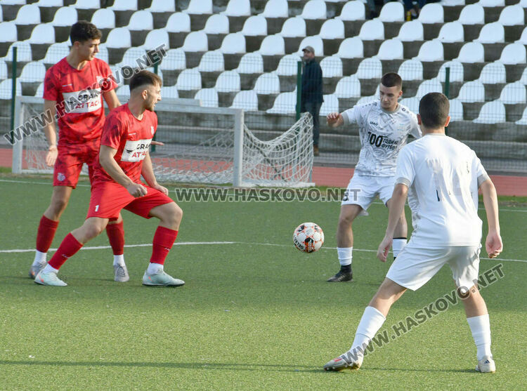 ФК „Хасково“ отказа „Раковски“ само за едно полувреме