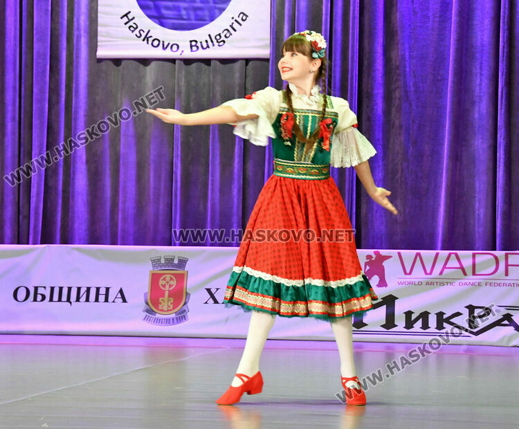 Над 500 деца показват таланти на Арт фестивала „Фантазия“ 