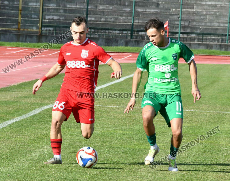 ОФК „Хасково“ мина безпроблемно през „Секирово“