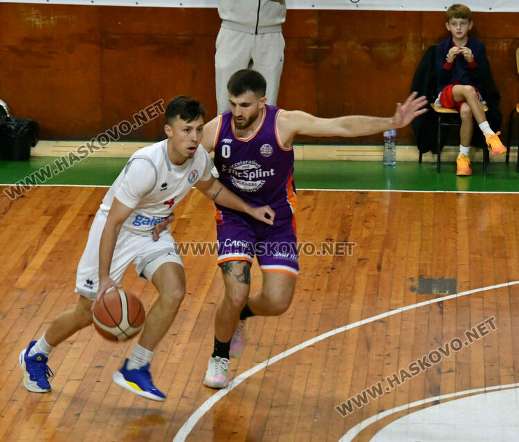 „Хасково“ с втора поредна загуба след поражение от „Политехника“